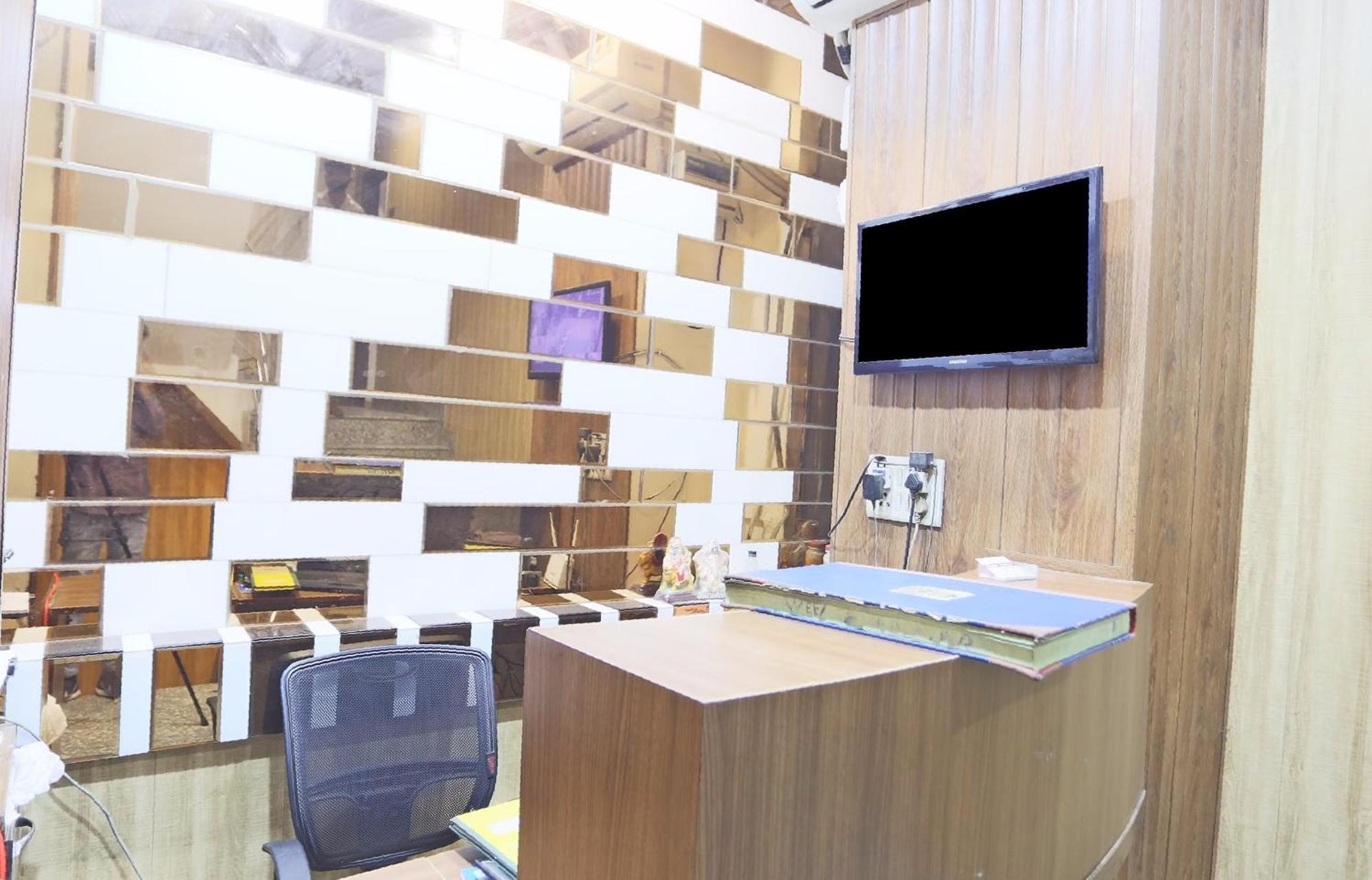 Oyo 65630 新拉吉卡马尔酒店 奥兰加巴德 外观 照片
